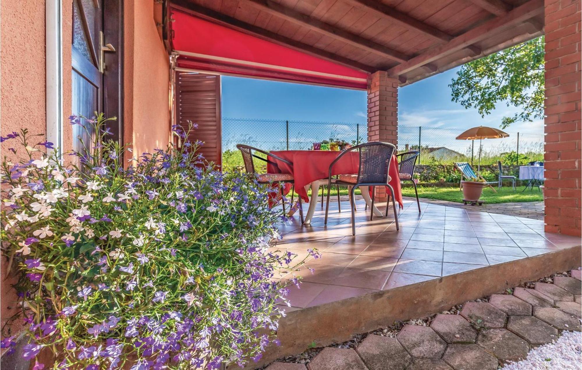 1 Bedroom Pet Friendly Home In Šišan Kültér fotó
